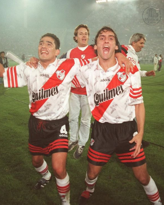 River titular 1996 Nº 10